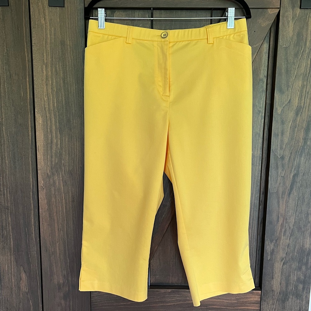 Tribal Women’s Bright Yellow Cropped Pants Capri With Pockets Stretchy Size 10